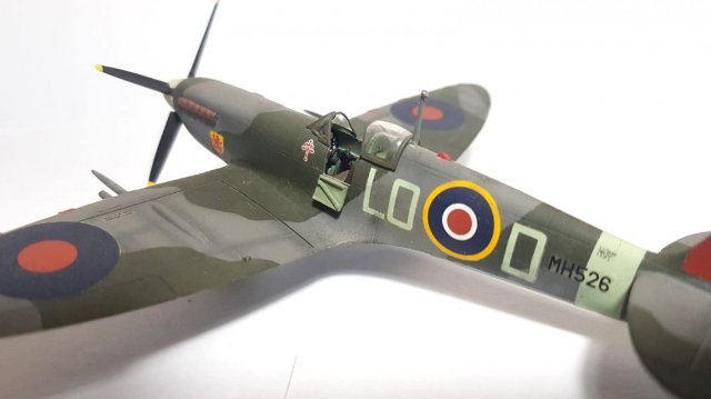 SPITFIRE MK.IX (Italeri 1:72)