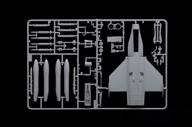 RAFALE M OPERATIONS EXTERIEURES 2011 (Italeri 1:72)