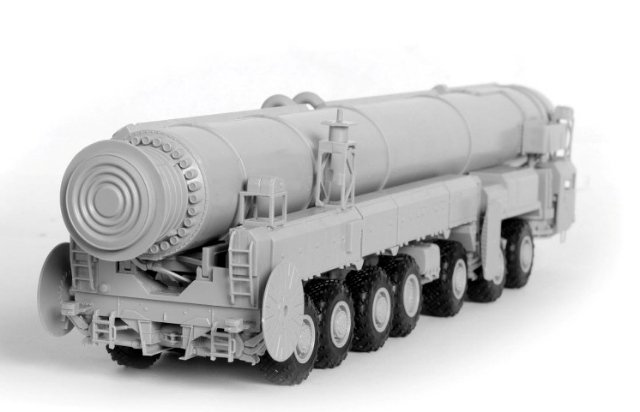 Ballistic Missile Launcher "Topol" (Zvezda 1:72)