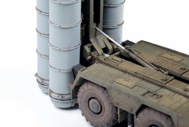 S-400 Triumf Missile System (Zvezda 1:72)