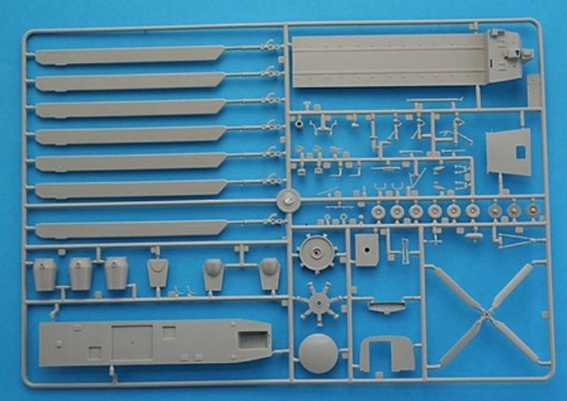 Vrtulník MH-53 E SEA DRAGON (Italeri 1:72)