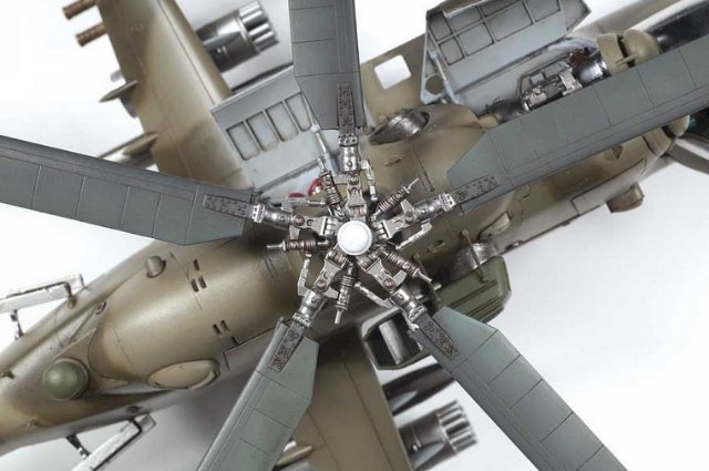 Vrtulník MIL-Mi 24 V-VP (Zvezda 1:48)