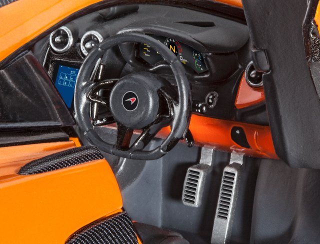 Set McLaren 570S (Revell 1:24)