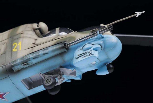 Vrtulník MIL Mi-24P Russ.Attack Helicopter (Zvezda 1:48)