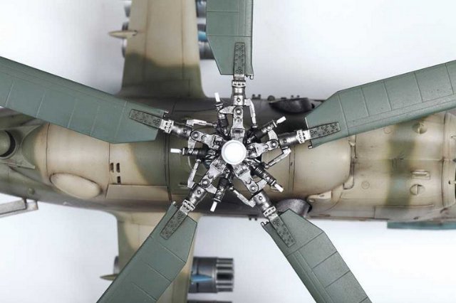 Vrtulník MIL Mi-24P Russ.Attack Helicopter (Zvezda 1:48)