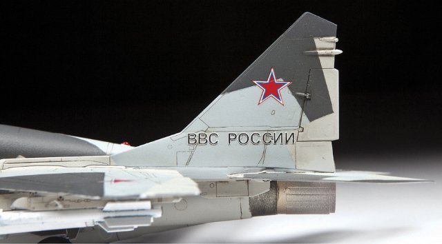 MIG-29 SMT (Zvezda 1:72)