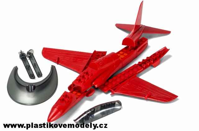 Quick Build letadlo J6018 - RAF Red Arrows Hawk (Airfix)