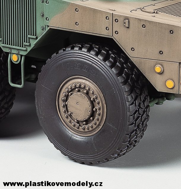 JGSDF Type 16 MCV (Tamiya 1:35) > 1:35