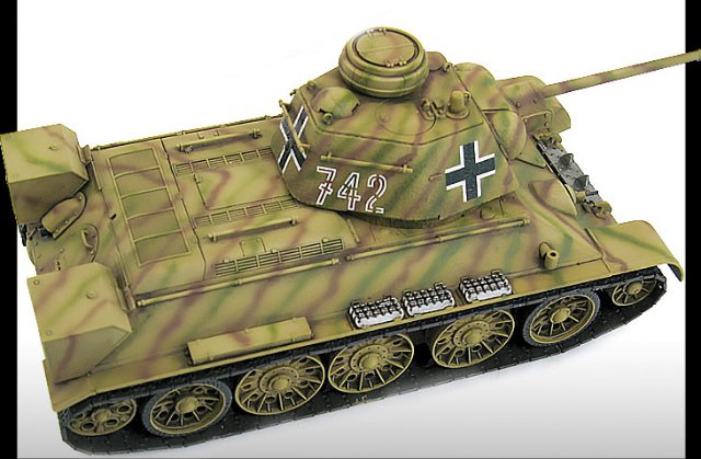 German T-34-76 747(r) (Academy 1:35)