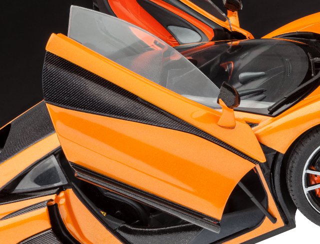 McLaren 570S (Revell 1:24)