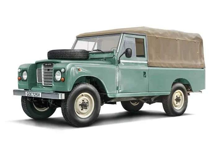 Land Rover 109 LWB (Italeri 1:24)