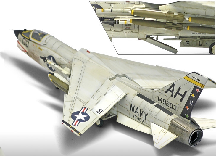 USN F-8E VF-162 The Hunters (Academy 1:72)