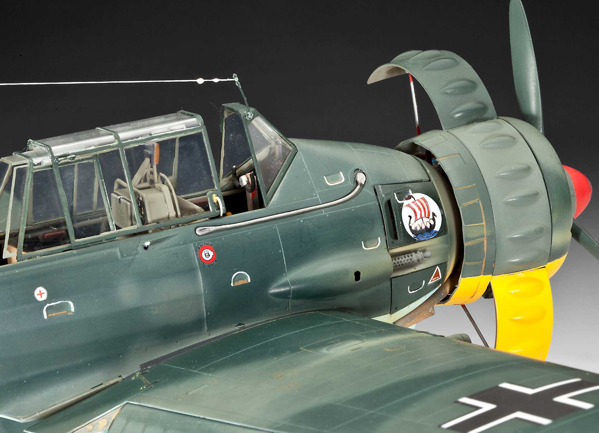 Arado Ar196A-3 Seaplane (1:32)