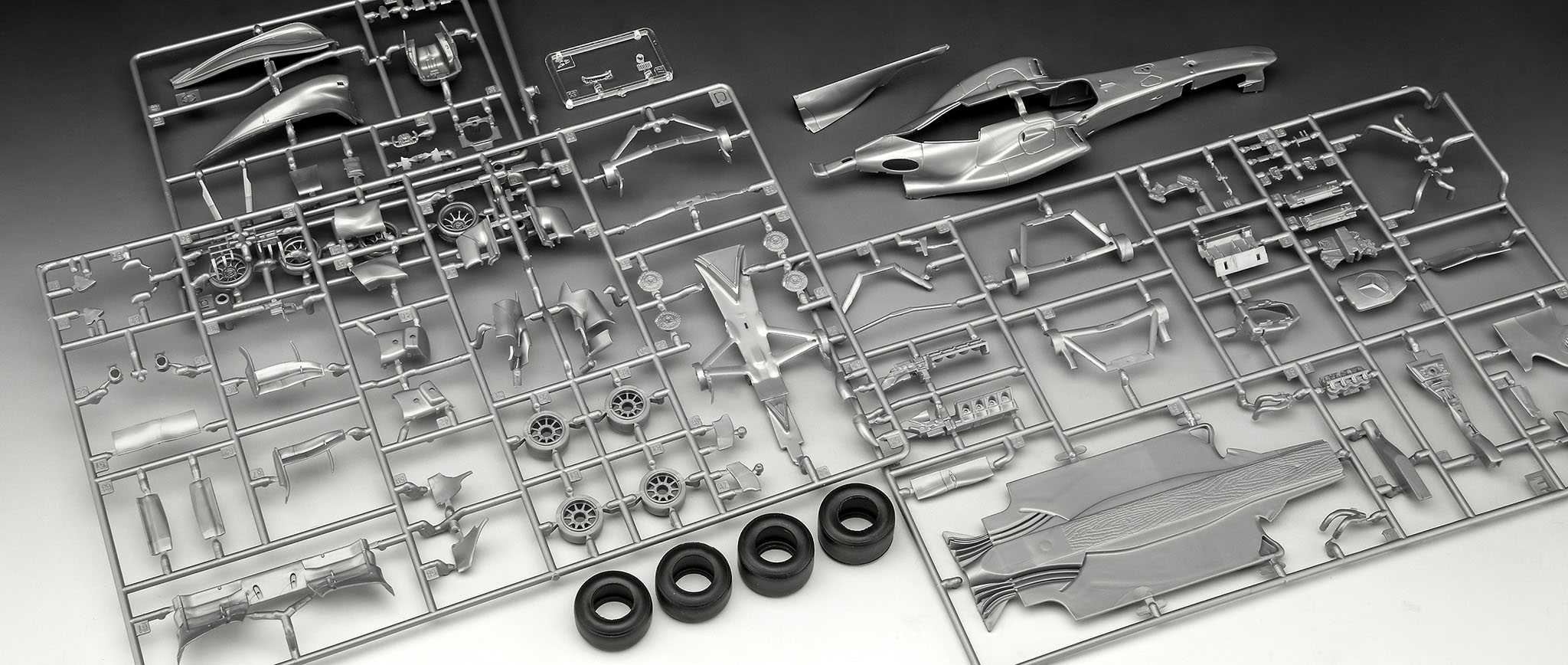 Vodafone McLaren Mercedes MP4-25 "L.Hamilton" (1:24)