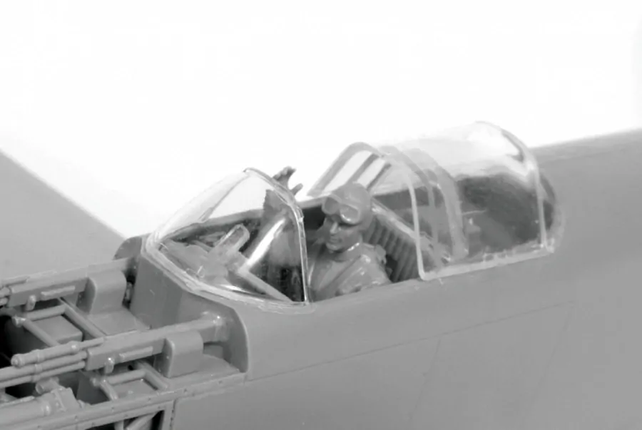 YAK-3 Soviet WWII Fighter (Zvezda 1:48)