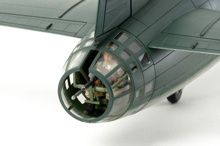 G4M1 Betty Yamamoto w/17 figures (Tamiya 1:48)