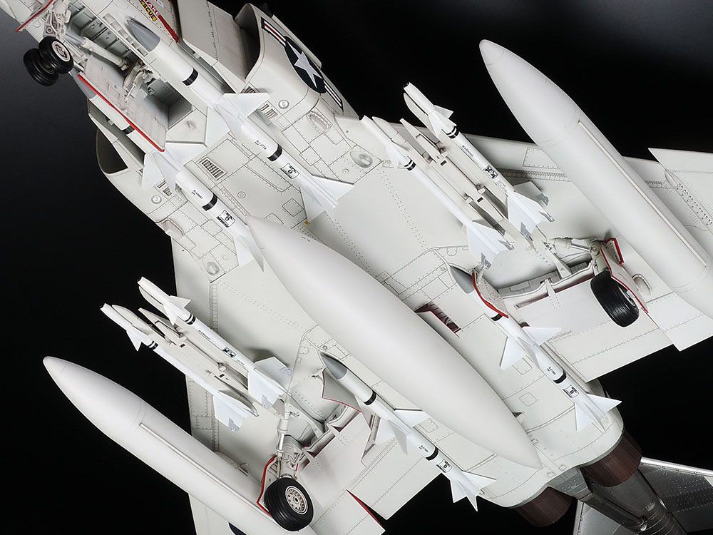 McDonnell Douglas F-4J Phantom II (Tamiya 1:32)