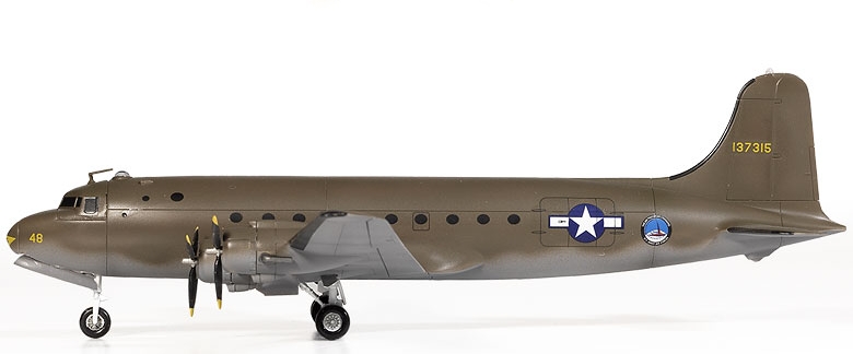 USAF C-54 SKYMASTER (1:144)