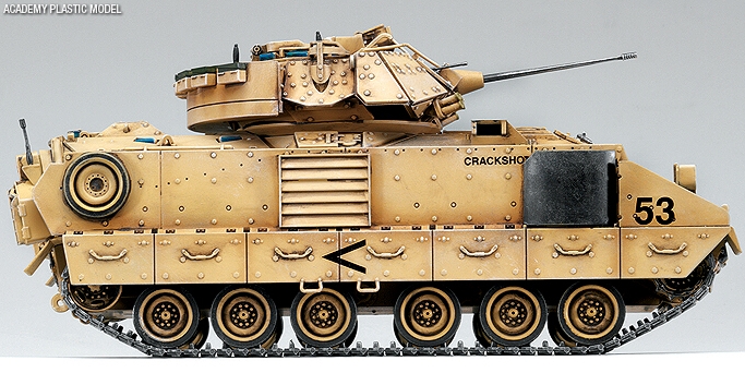 M2A2 BRADLY OIF (Academy 1:35)