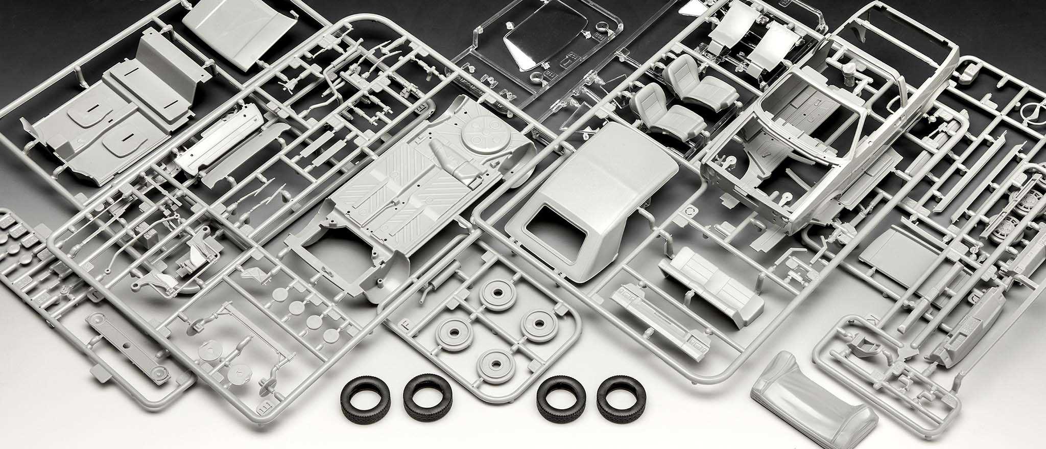 Gift-Set auto - 50 Years of the VW Golf 1 (1:24)