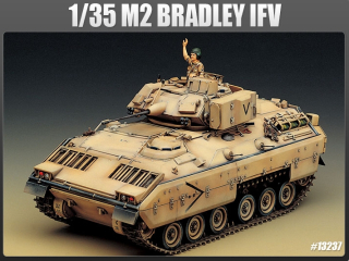 M2 Bradley IFV (Academy 1:35)