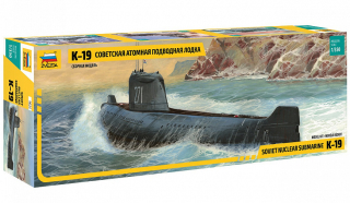 K-19 Soviet Nuclear Submarine "Hotel" Class (Zvezda 1:350)